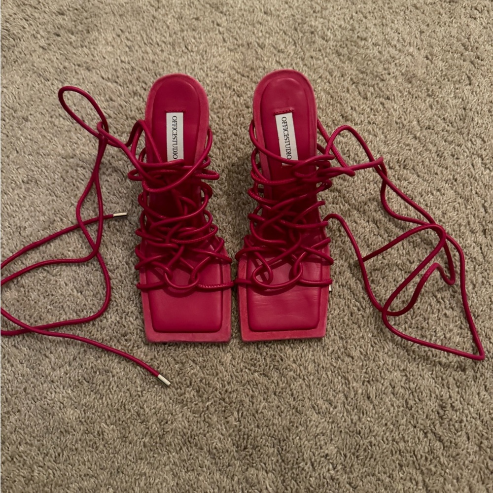 Size 37 (US 6-7 Women’s) Pink Heels with Lace Up Wrap